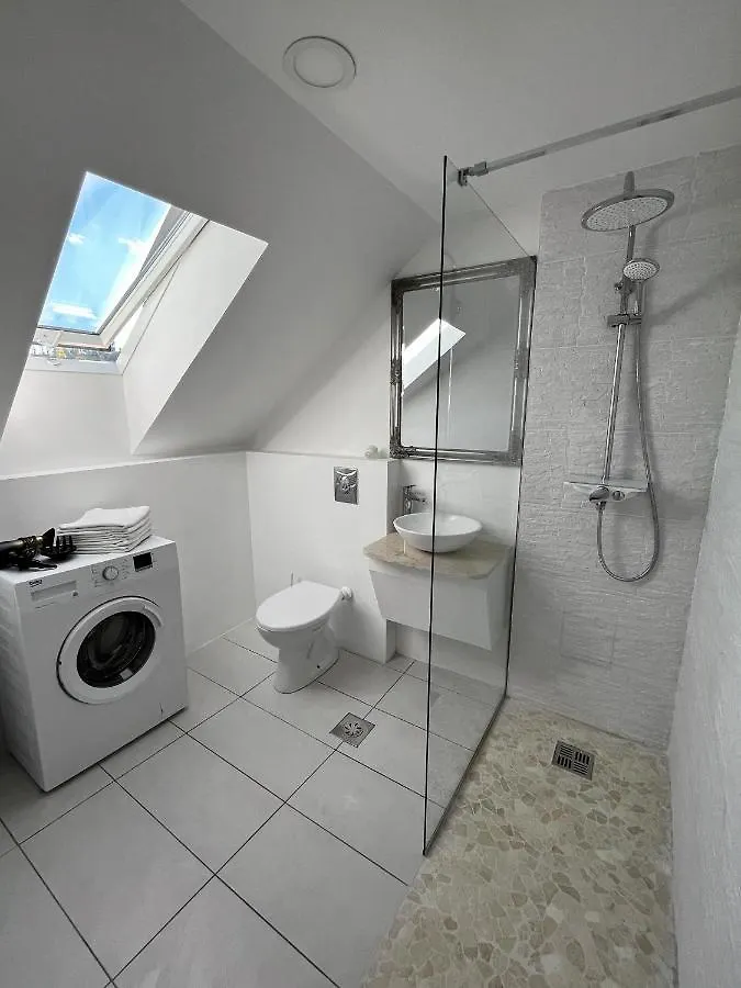 The Getaway Ljubljana Apartment 0*,